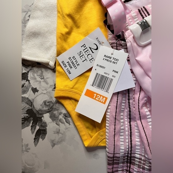 NWT Osh Kosh Old Navy and Other bundle size‎ 6-12m - Picture 15 of 16